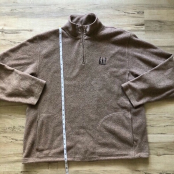 GAP Men's Tan Zip-Up Sweater - Picture 6 of 8